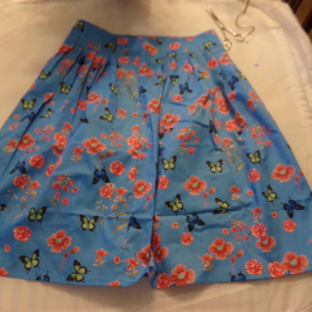 Woman's or girls Zeagoo Skirt Size LLX Multicolor